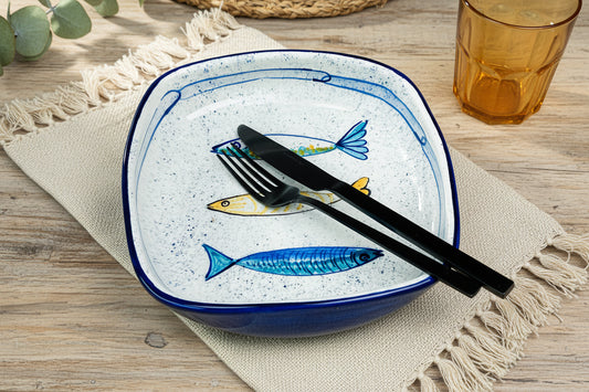 Teller tief/Schale quadratisch "Sardinen" (Länge + Breite: 21 cm, Höhe: 7 cm)