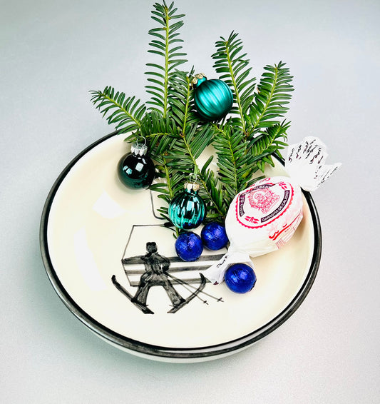 Schale "Sessellift" (Ø 23 cm Höhe: 6 cm )