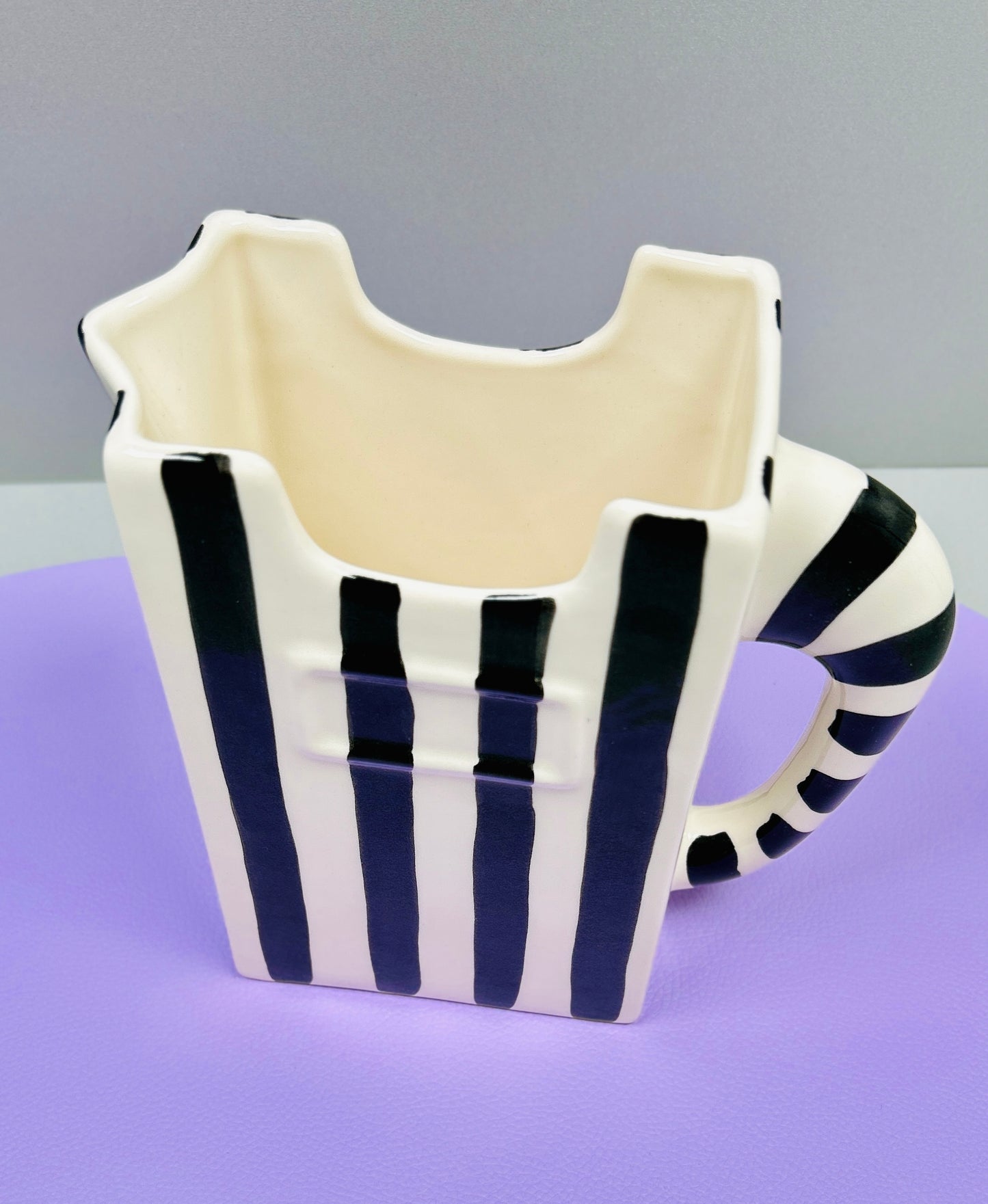 Karaffe "Schwarz & Weiß" (Höhe: 18 cm x Breite: 16 cm)