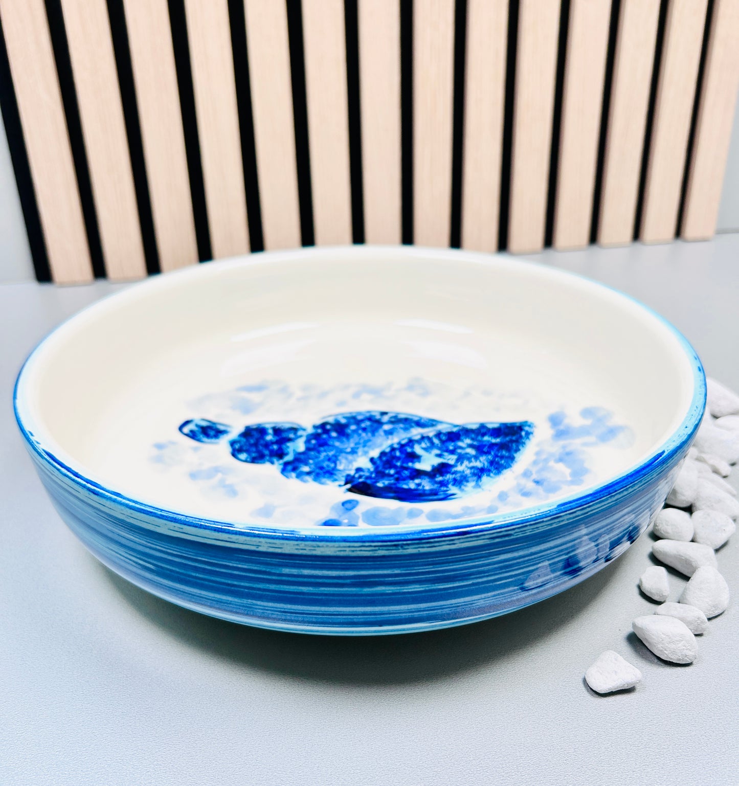 Schale "Pazifia", außen blau (Ø 27 cm Höhe: 6 cm)