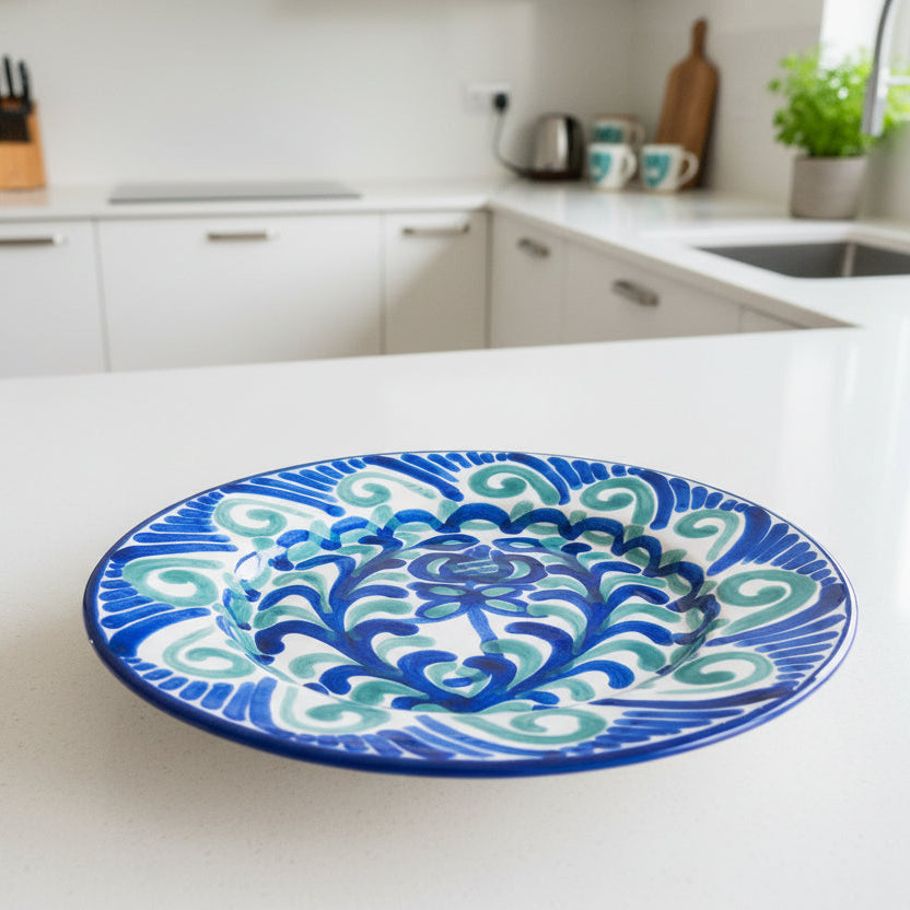 Flacher Teller "Blumen von Granada", blau/grün (Ø24 cm)