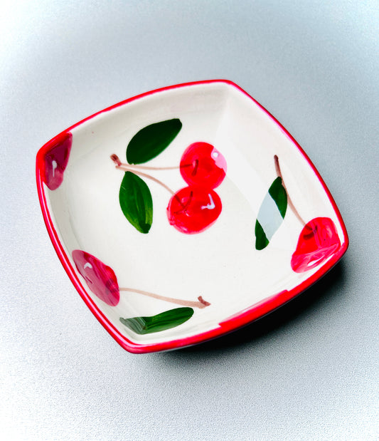 Snackschale quadratisch "Früchtchen" –  rote Kirschen" (Länge: 11 cm Breite: 11 cm Höhe: 3 cm)