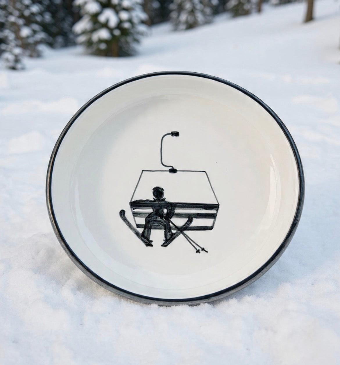 Schale "Sessellift" (Ø 23 cm Höhe: 6 cm )