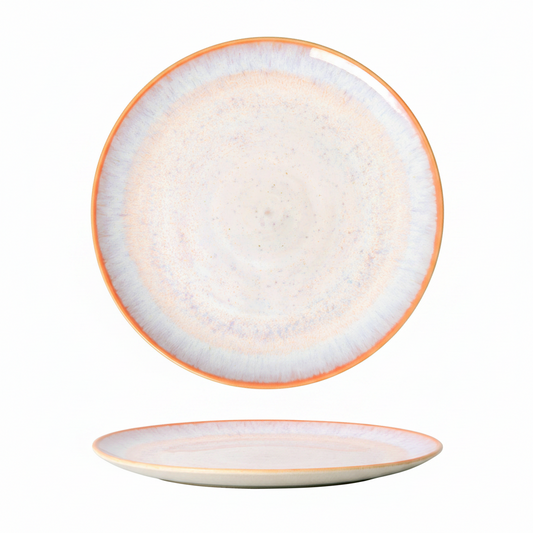 Terrafina Aurora Flachteller – Draufsicht und Seitenansicht mit rosa-lavendelfarbenem Aurora-Farbschimmer und lachsfarbenem Rand, Ø 28,5 cm, handgefertigt in Portugal